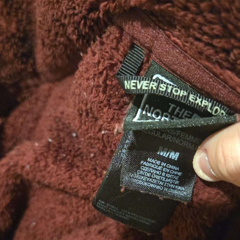 The North Face Deep Burgundy Fleece, Front Zip, Pockets, Logos, M, GUC - Picture 3 of 5